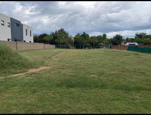 LAND FOR SALE IN SIX FOUNTAINS RESIDENTIAL ESTATE